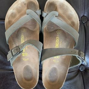 Birkenstock’s size 40